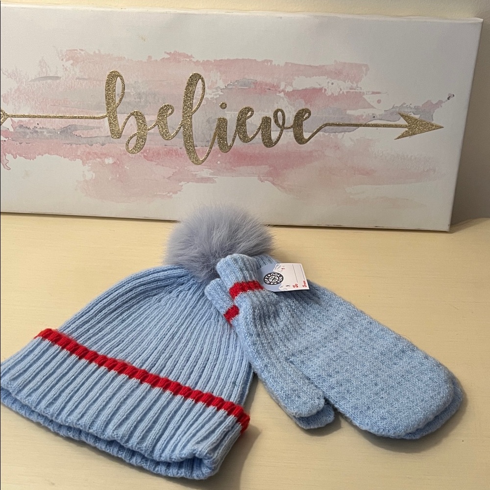 Hat & Mitten Set - NWT - Picture 1 of 3